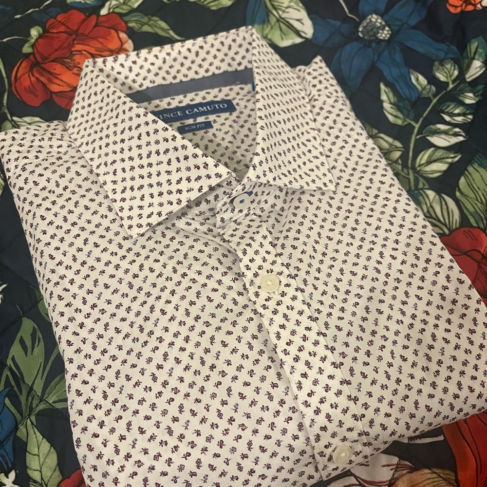 Vince Camuto Mens Button Up Down Shirt in White with Red Grey Pattern Print New